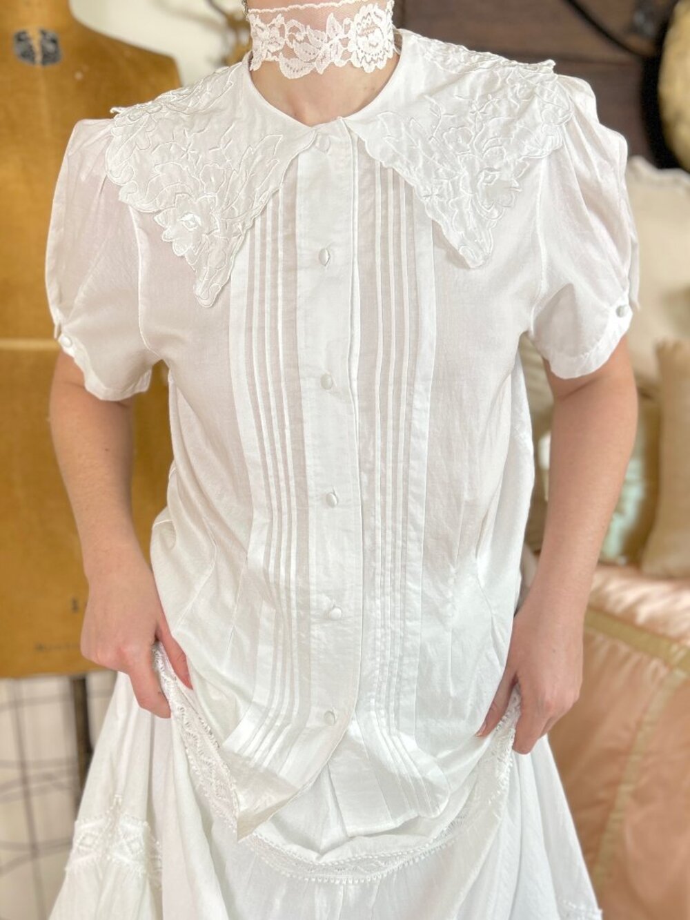 Vintage 1980s White Embroidered Collar Blouse, Button Front, Puff Sleeve, Top